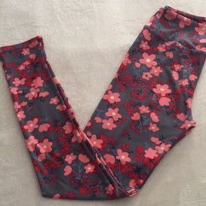 OS Lularoe leggings, pink and gray, brand new